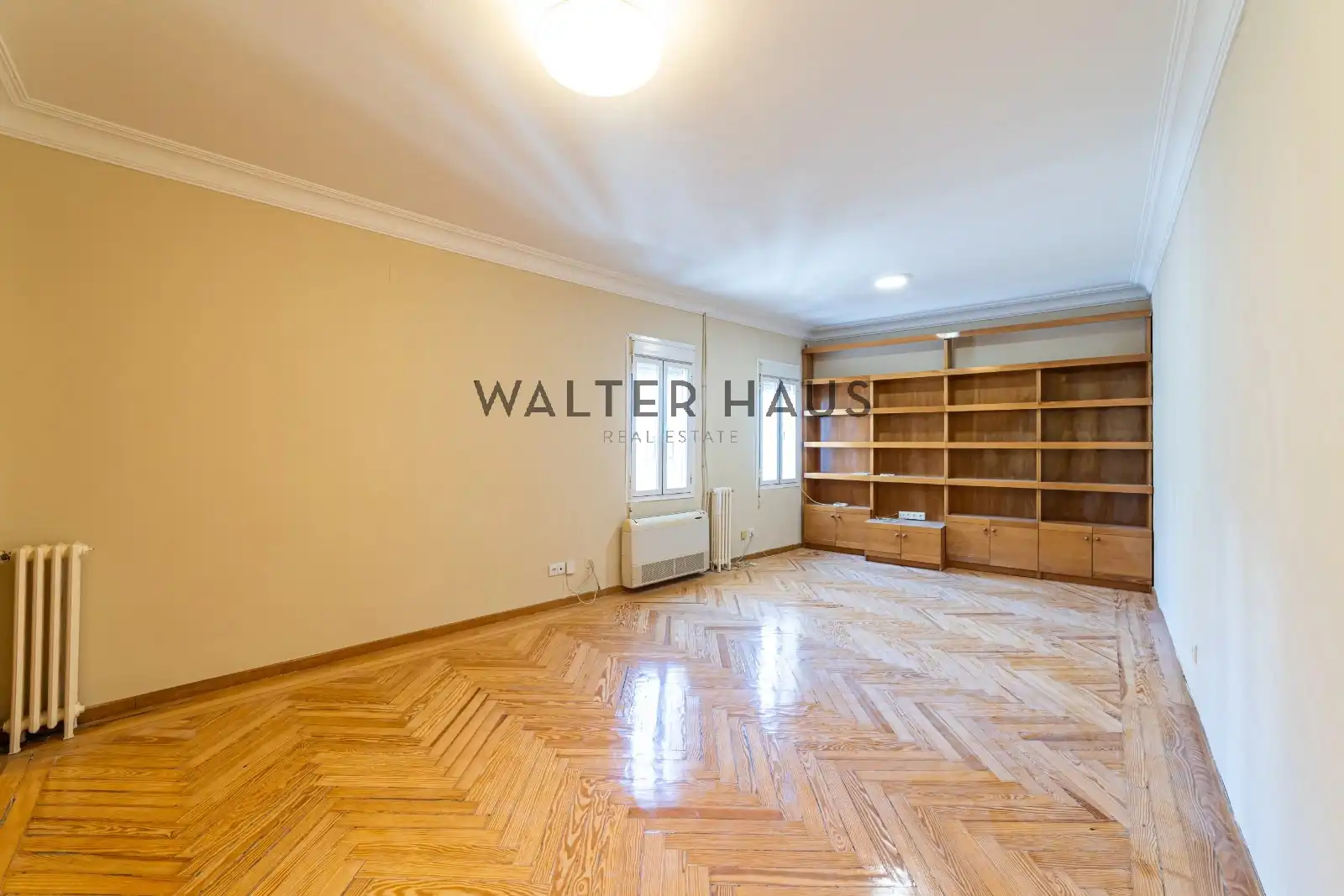 Wohnzimmer von Wohnung zur Miete in Madrid mit Klimaanlage, Heizung und Ofen