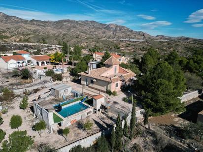 Vista exterior de Casa o xalet en venda en Albatera amb Aire condicionat, Jardí privat i Terrassa