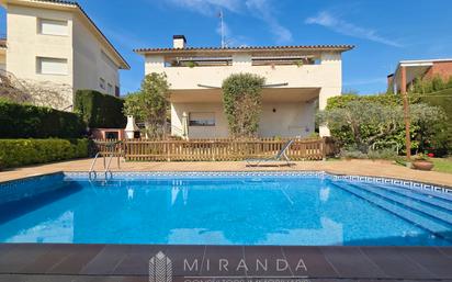 Exterior view of House or chalet for sale in Canovelles  with Heating, Private garden and Terrace
