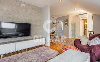 Living room of Attic for sale in  Madrid Capital  with Air Conditioner and Terrace