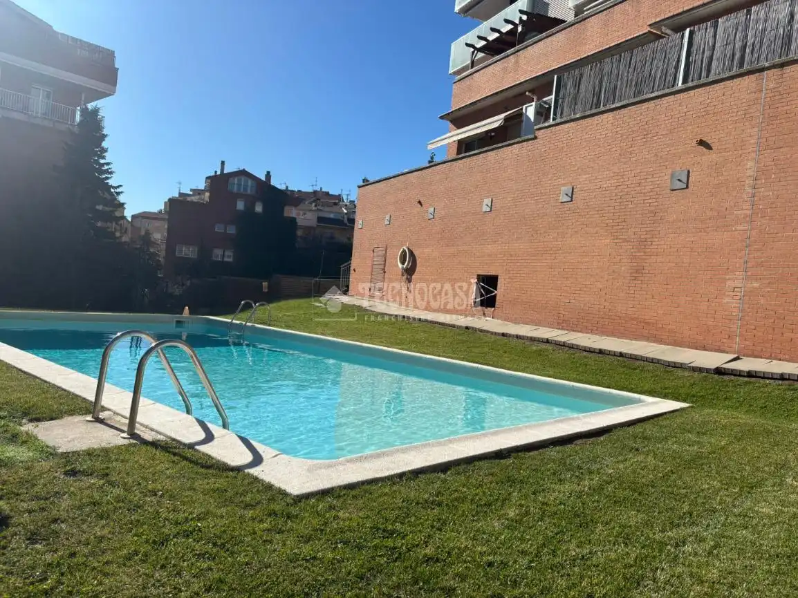 Swimming pool of Flat for sale in Manresa  with Air Conditioner and Terrace