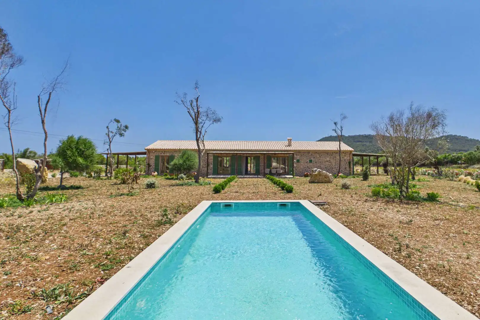 Swimming pool of Country homes for sale in Capdepera  with Air Conditioner, Heating and Parquet flooring