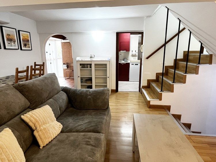 Duplex to rent in Calle de Aguilar del Río, Buena Vista