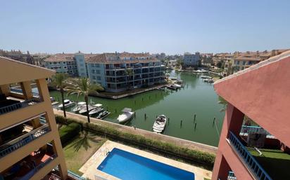 Piscina de Àtic en venda en Sotogrande amb Terrassa, Traster i Moblat