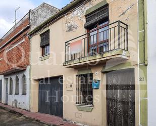 Exterior view of Single-family semi-detached for sale in Madroñera  with Terrace