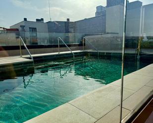 Piscina de Pis de lloguer en  Madrid Capital amb Terrassa, Traster i Rentadora