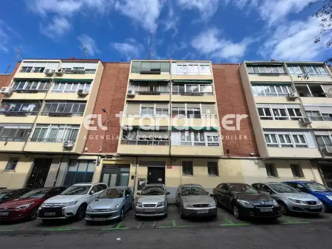 Pis de lloguer a Calle Ponferrada, Pilar