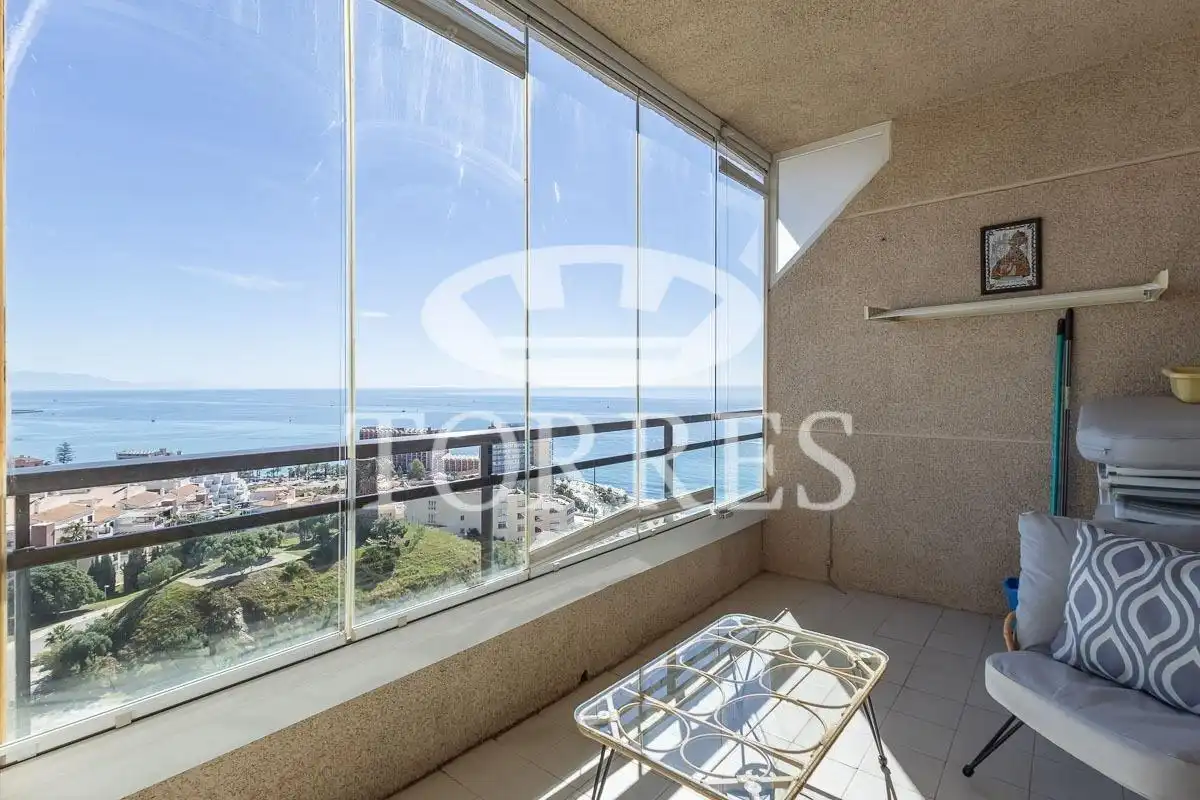 Vista exterior de Pis en venda en Benalmádena amb Aire condicionat, Terrassa i Traster