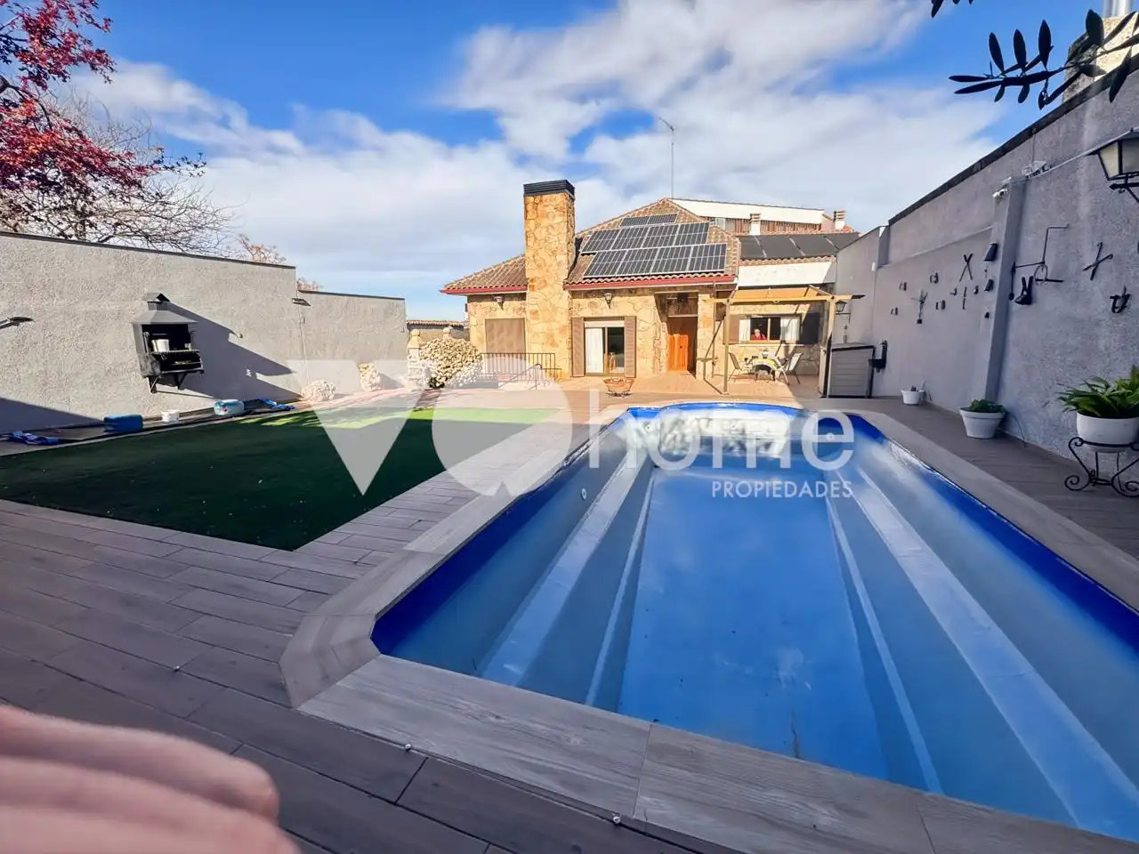Swimming pool of Houses for sale in Loeches  with Heating, Swimming Pool and Furnished