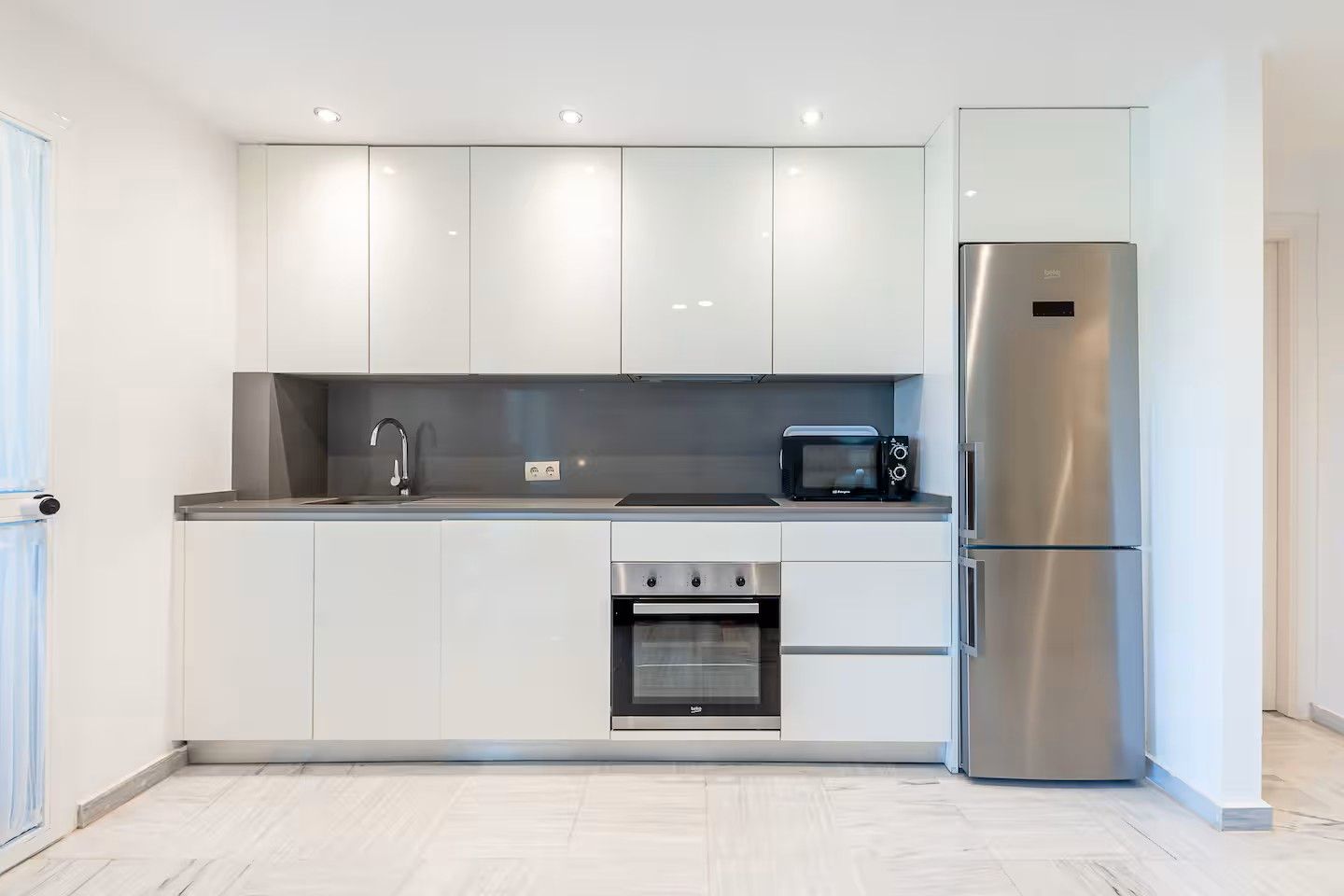 Kitchen of Flat to rent in Marbella  with Air Conditioner, Heating and Terrace