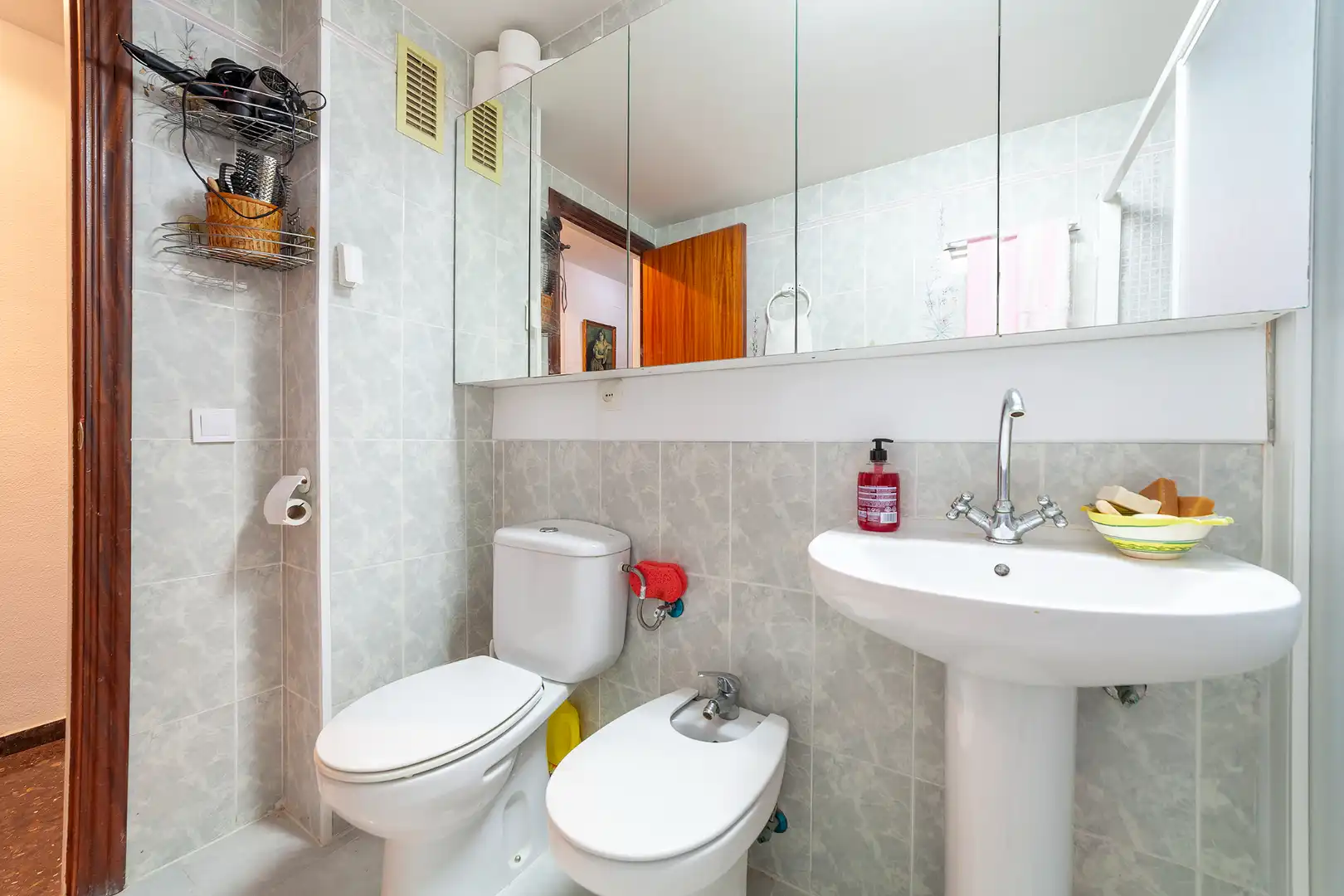Baño de Piso en venta en Valencia con Aire acondicionado