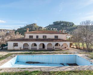 Vista exterior de Casa o xalet en venda en La Peza amb Piscina