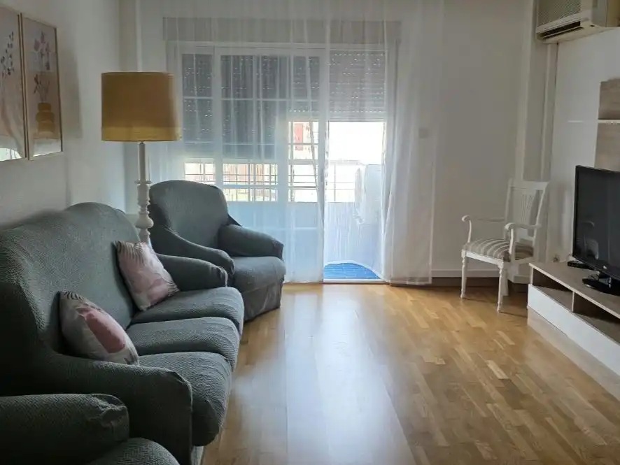 Wohnzimmer von Wohnung zur Miete in  Jaén Capital mit Klimaanlage und Terrasse