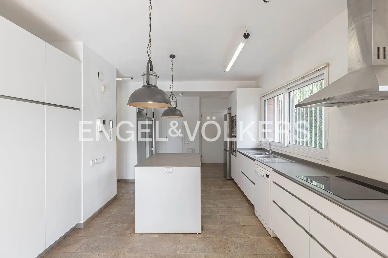 Cocina de Casa o chalet de alquiler en Barcelona con Aire acondicionado, Calefacción y Jardín privado