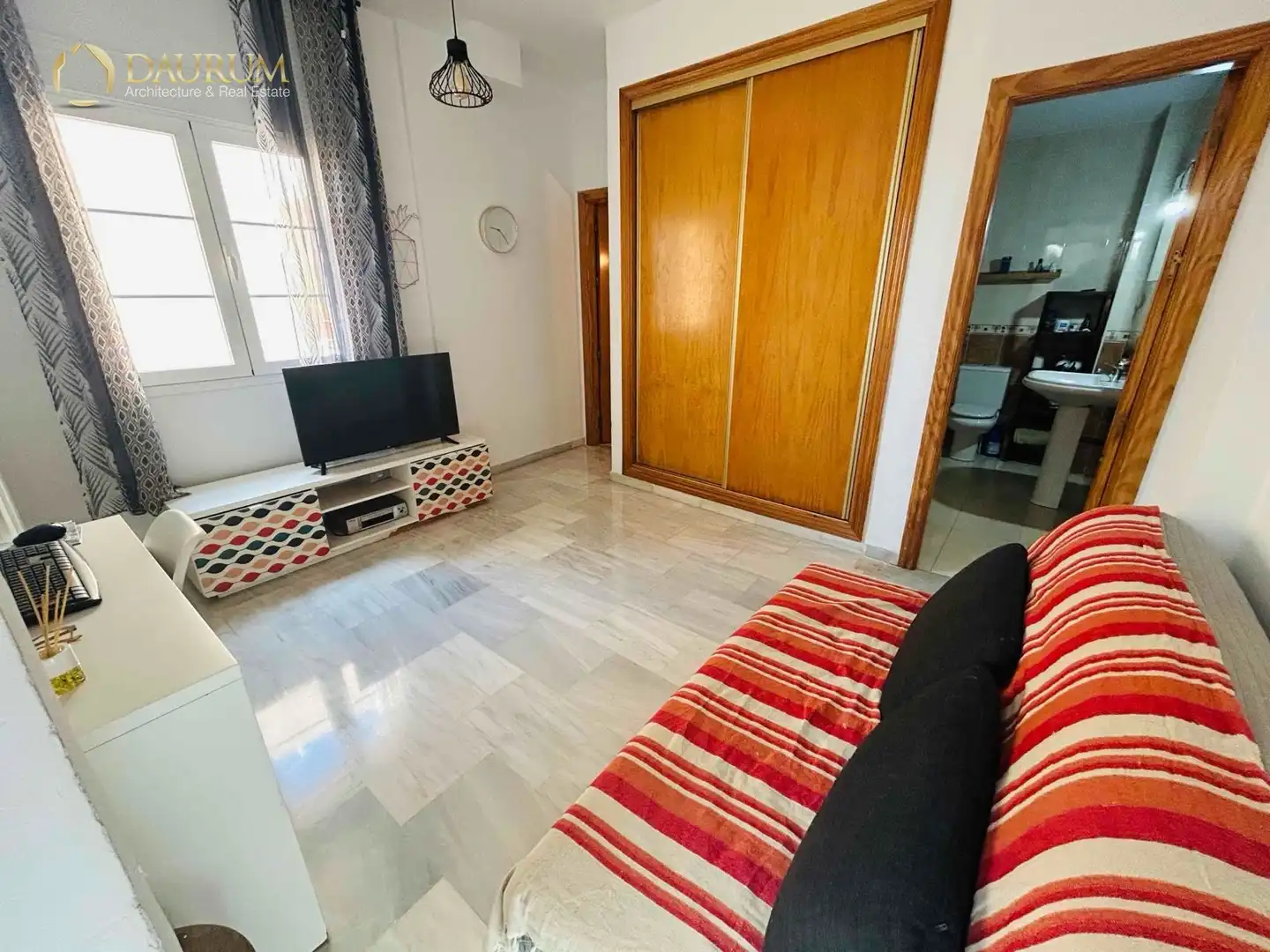 Sala d'estar de Dúplex en venda en Algarrobo amb Terrassa i Moblat