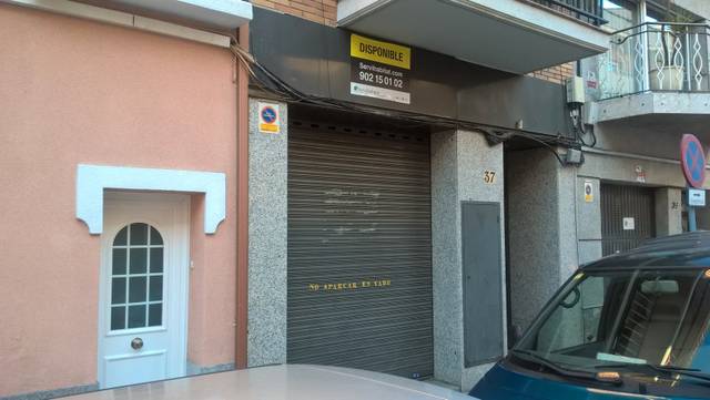 Local comercial en Venta en Carrer Anselm Clavé en Mas Rampinyo - Montcada Nova - Carrerada