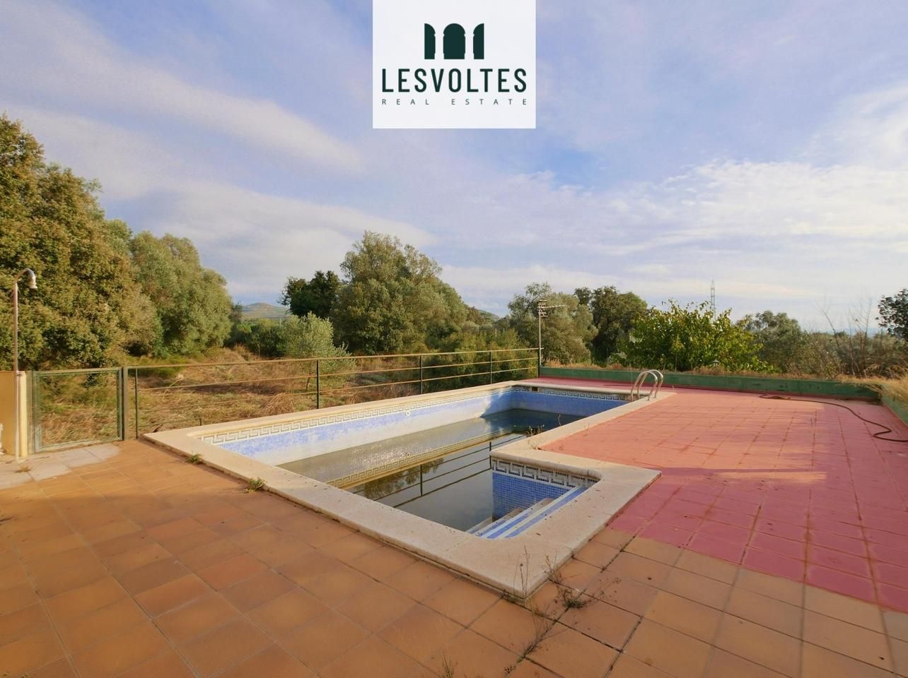 Vista exterior de Casa o xalet en venda en Bellcaire d'Empordà amb Calefacció, Jardí privat i Terrassa