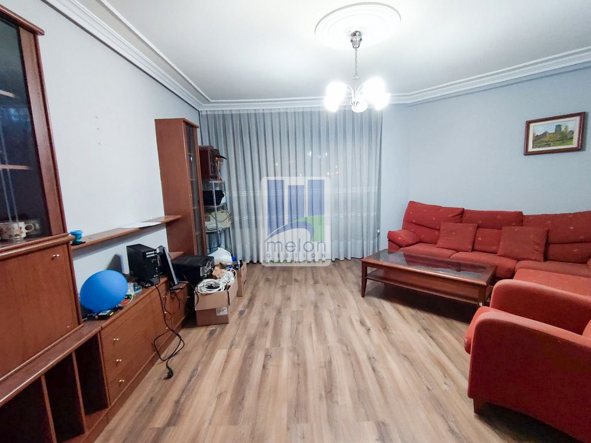 Sala de estar de Piso en venta en Burgos Capital con Trastero
