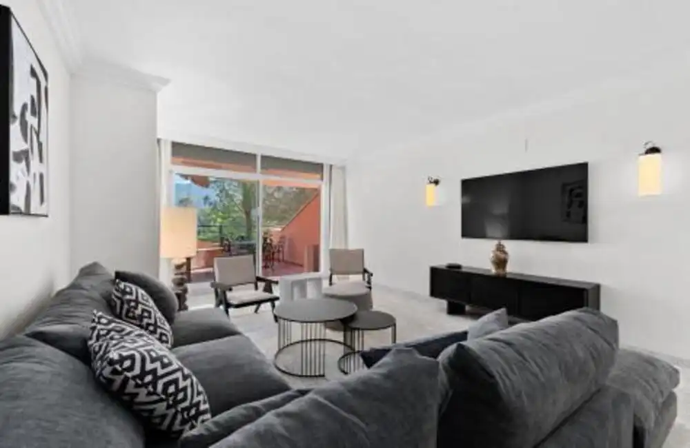 Apartament amb piscina en venda a Nueva Andalucía, imagen 31