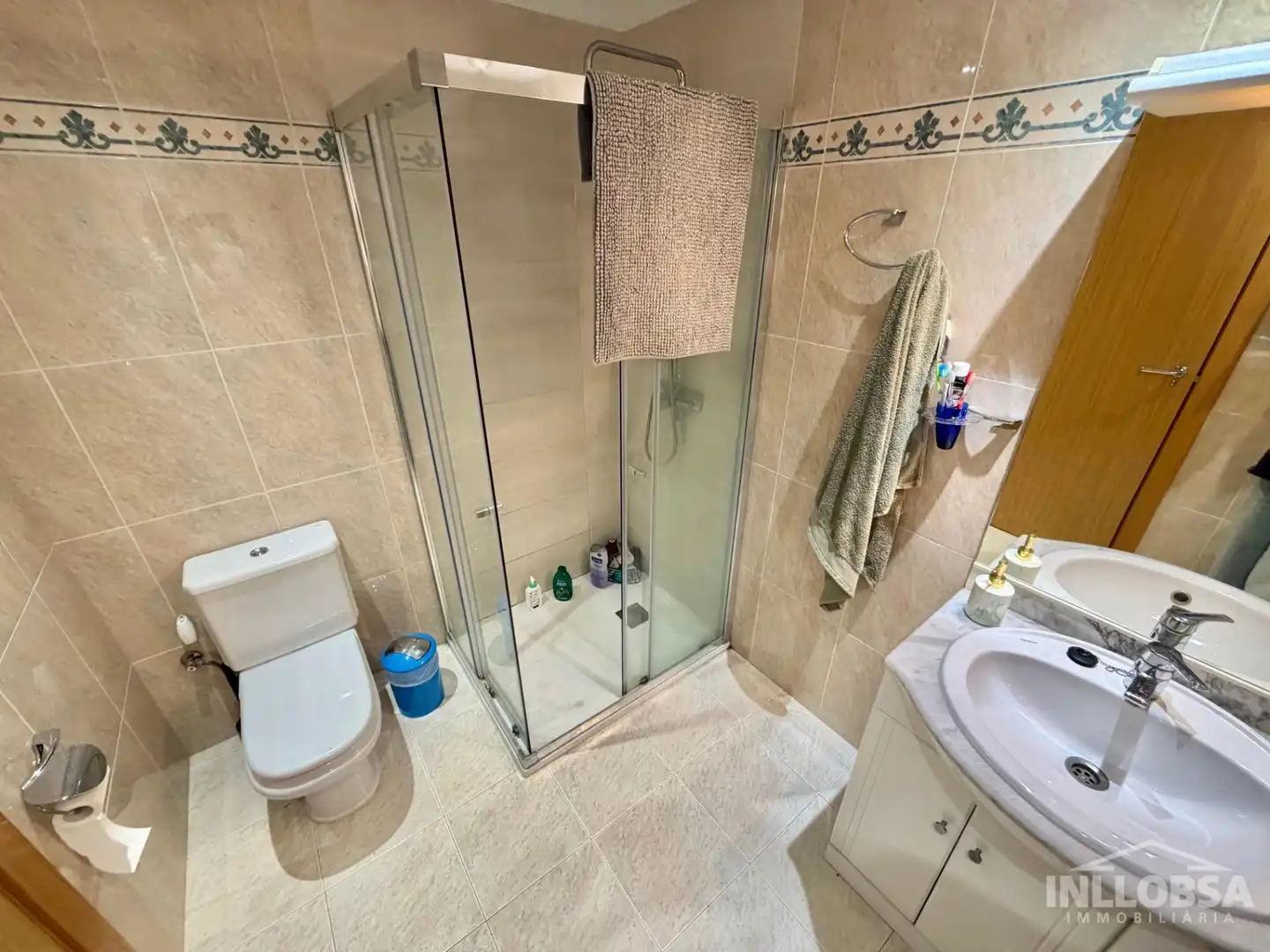 Baño de Piso en venta en Manresa con Calefacción, Terraza y Trastero