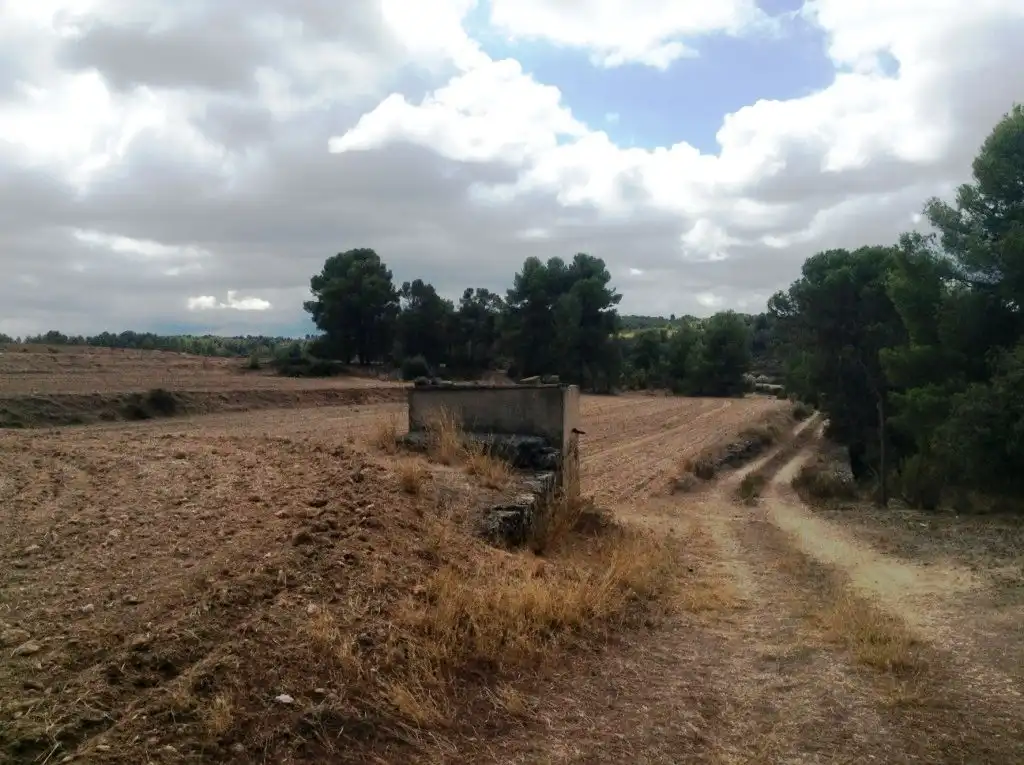 Finca rústica en venta en Calaceite con Jardín privado, Trastero y Piscina