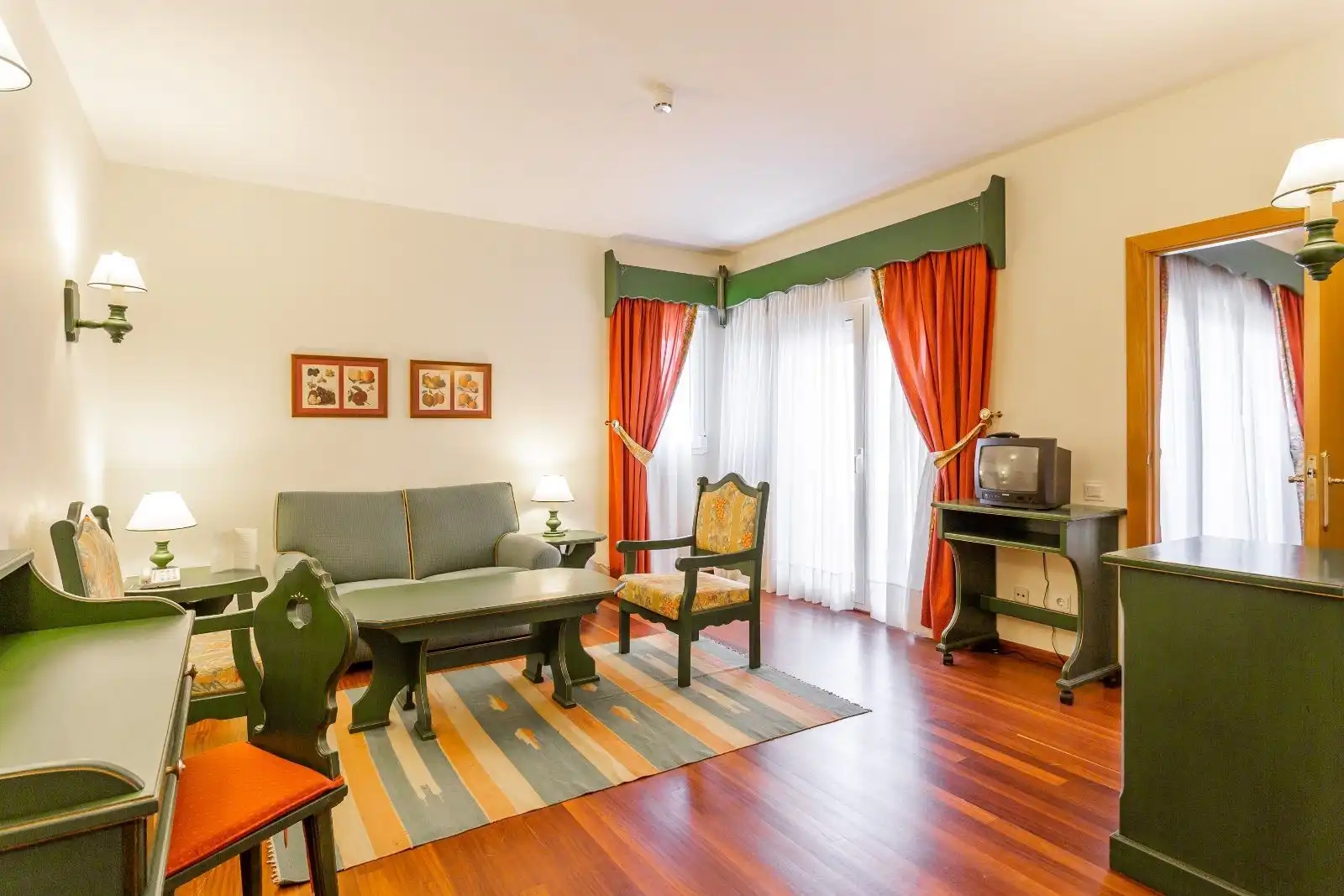 Living room of Buildings for sale in Yesa