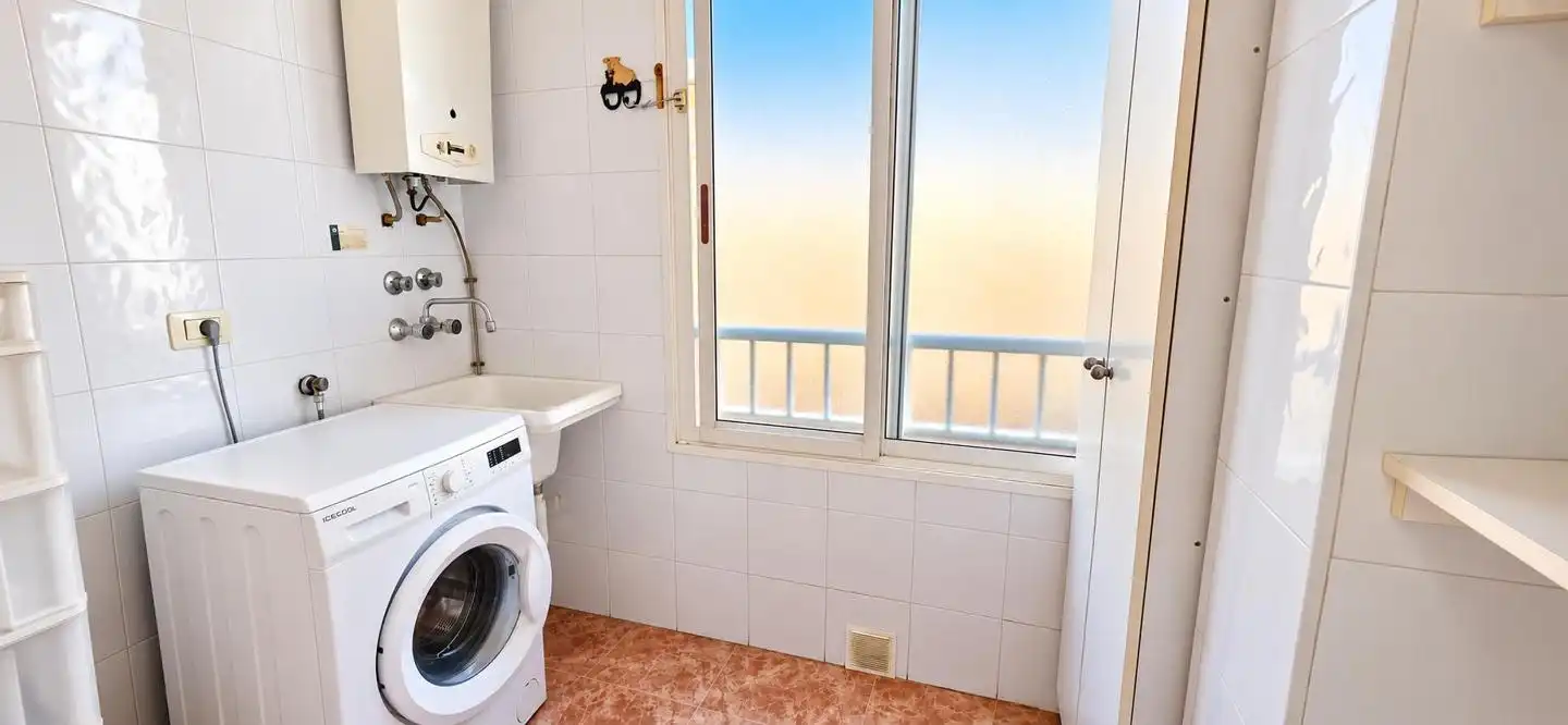 Badezimmer von Wohnung zum Verkauf in Crevillent mit Klimaanlage und Abstellraum