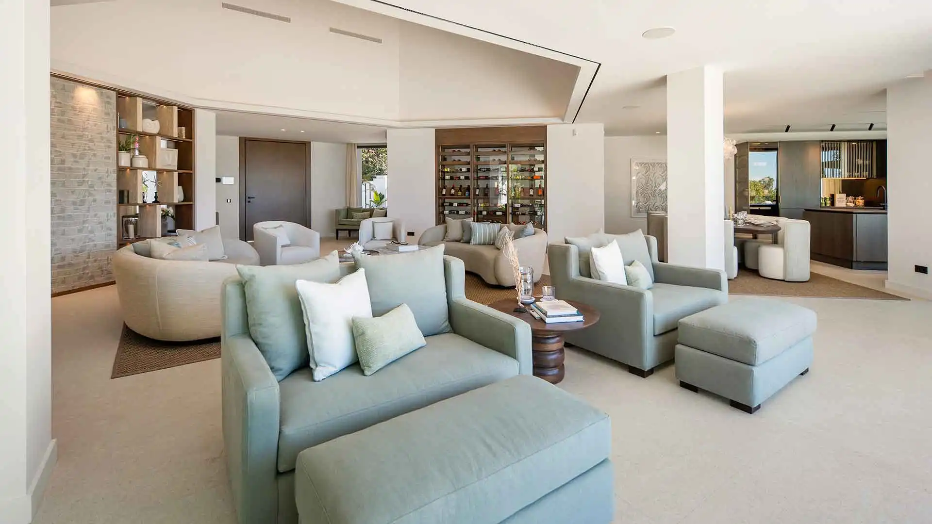 Sala d'estar de Casa o xalet en venda en Benahavís amb Aire condicionat, Jardí privat i Terrassa