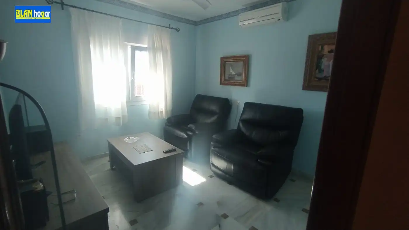 Casa amb piscina en venda a Calle Escritor González Valls, imagen 8