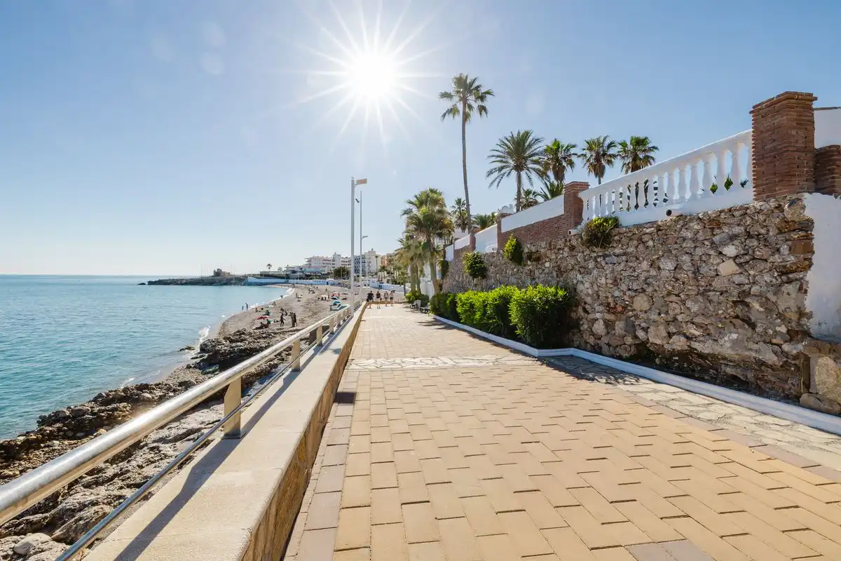 Exterior view of Flat for sale in Nerja  with Air Conditioner, Heating and Storage room