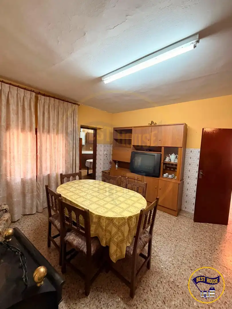 Comedor de Finca rústica en venta en Mira con Terraza y Amueblado