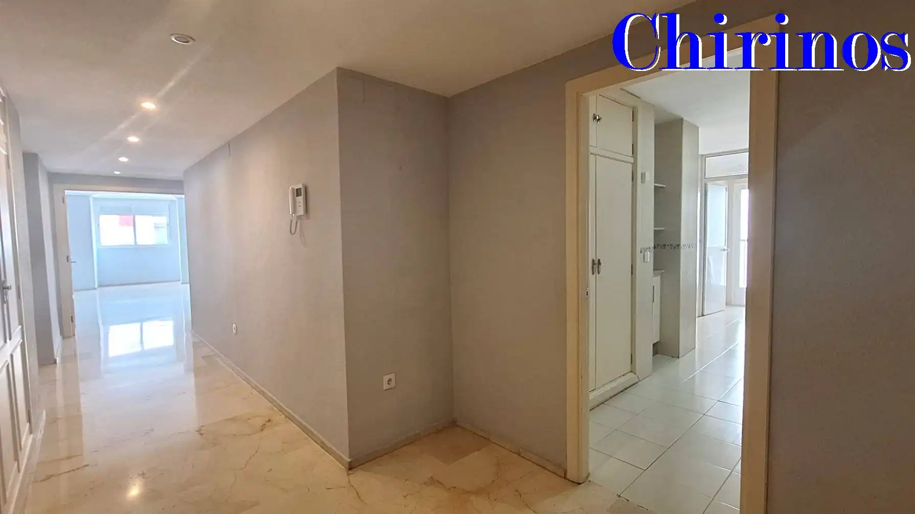Flat with lift for sale in Avenida de los Molinos, imagen 5