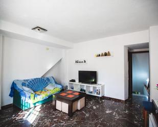 Living room of Duplex for sale in Almodóvar del Río  with Air Conditioner and Community pool