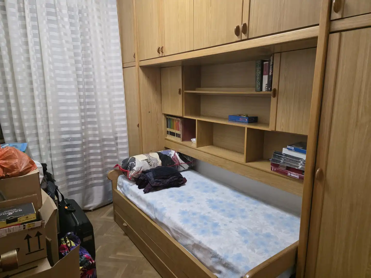 Dormitori de Pis en venda en L'Hospitalet de Llobregat amb Aire condicionat, Parquet i Traster