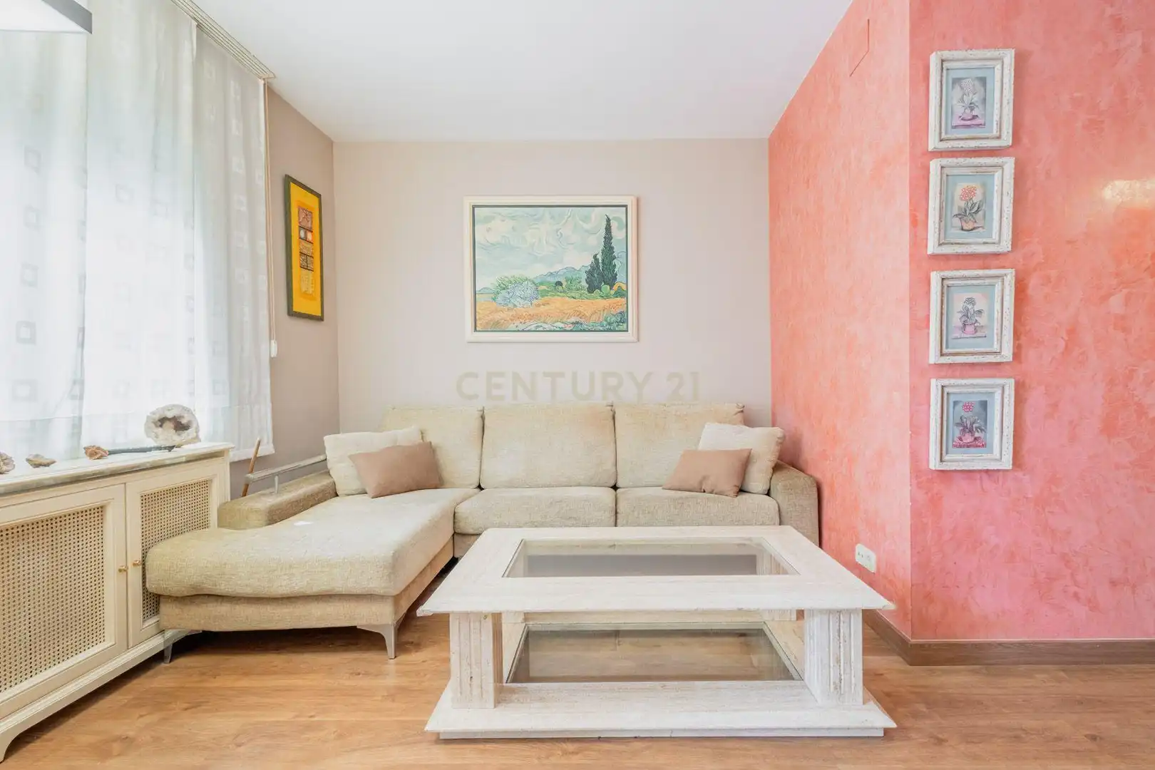 Sala de estar de Apartamento en venta en Sant Feliu de Llobregat con Trastero y Balcón