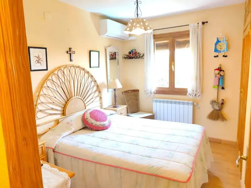Bedroom of Houses for sale in Miraflores de la Sierra  with Air Conditioner, Heating and Terrace