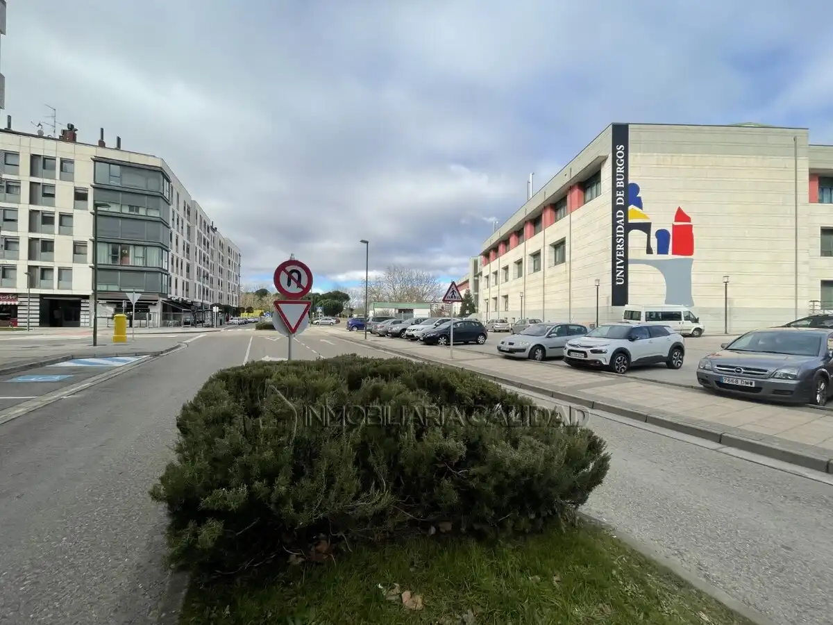 Exterior view of Flat for rent in Burgos  with Heating and Furnished