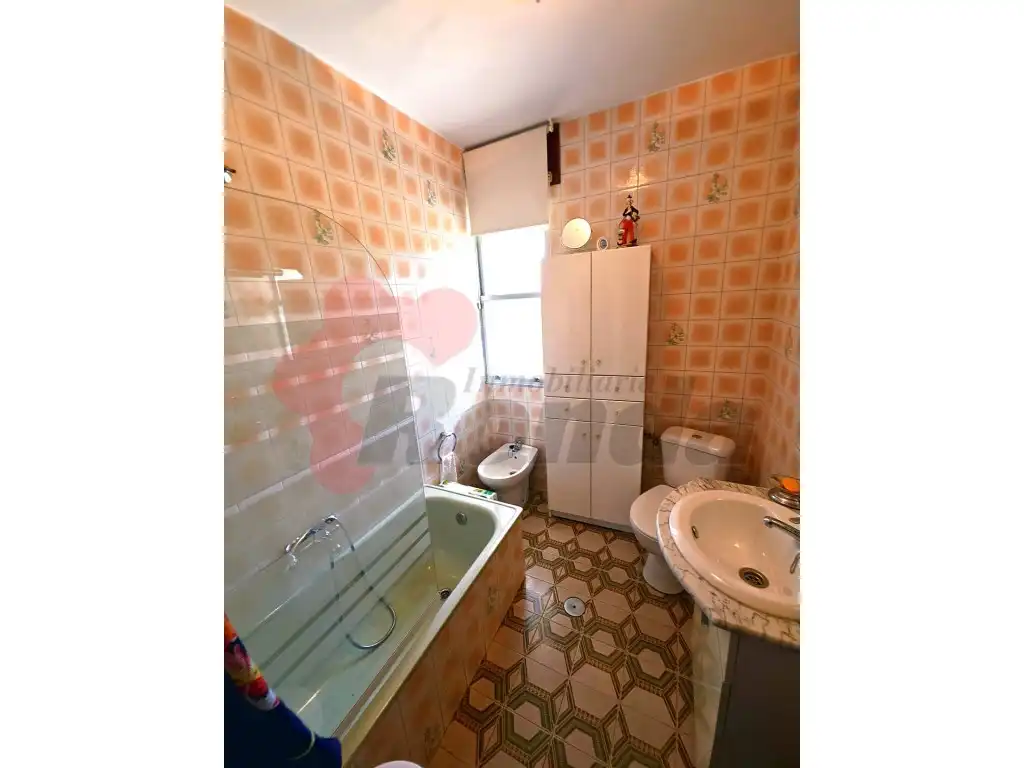 Bathroom of Houses for sale in Lugo  with Terrace and Furnished