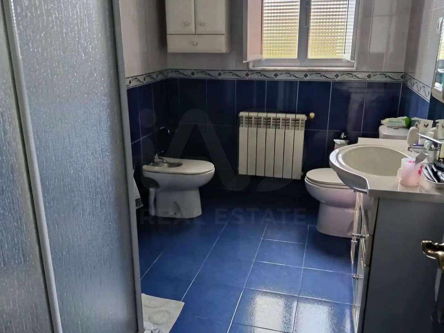 Bany de Casa o xalet en venda en Narón amb Calefacció, Terrassa i Piscina