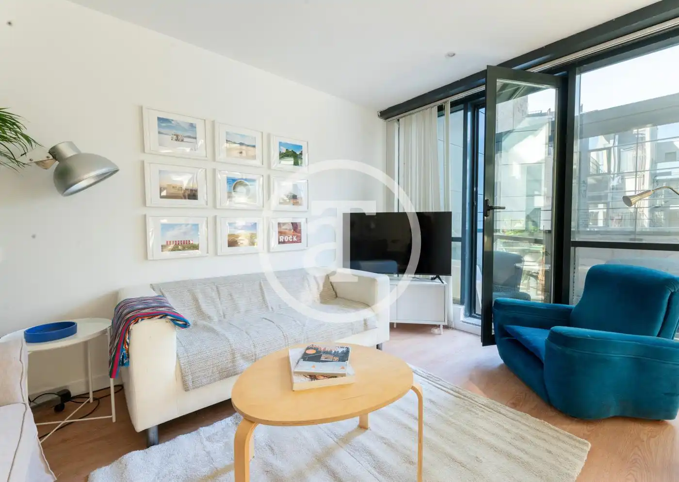 Living room of Duplexes for rent in Madrid  with Air Conditioner, Heating and Furnished