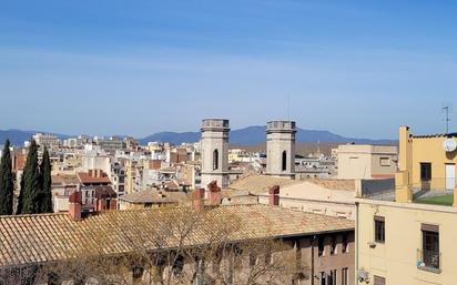 Exterior view of Single-family semi-detached for sale in Girona Capital  with Air Conditioner and Swimming Pool