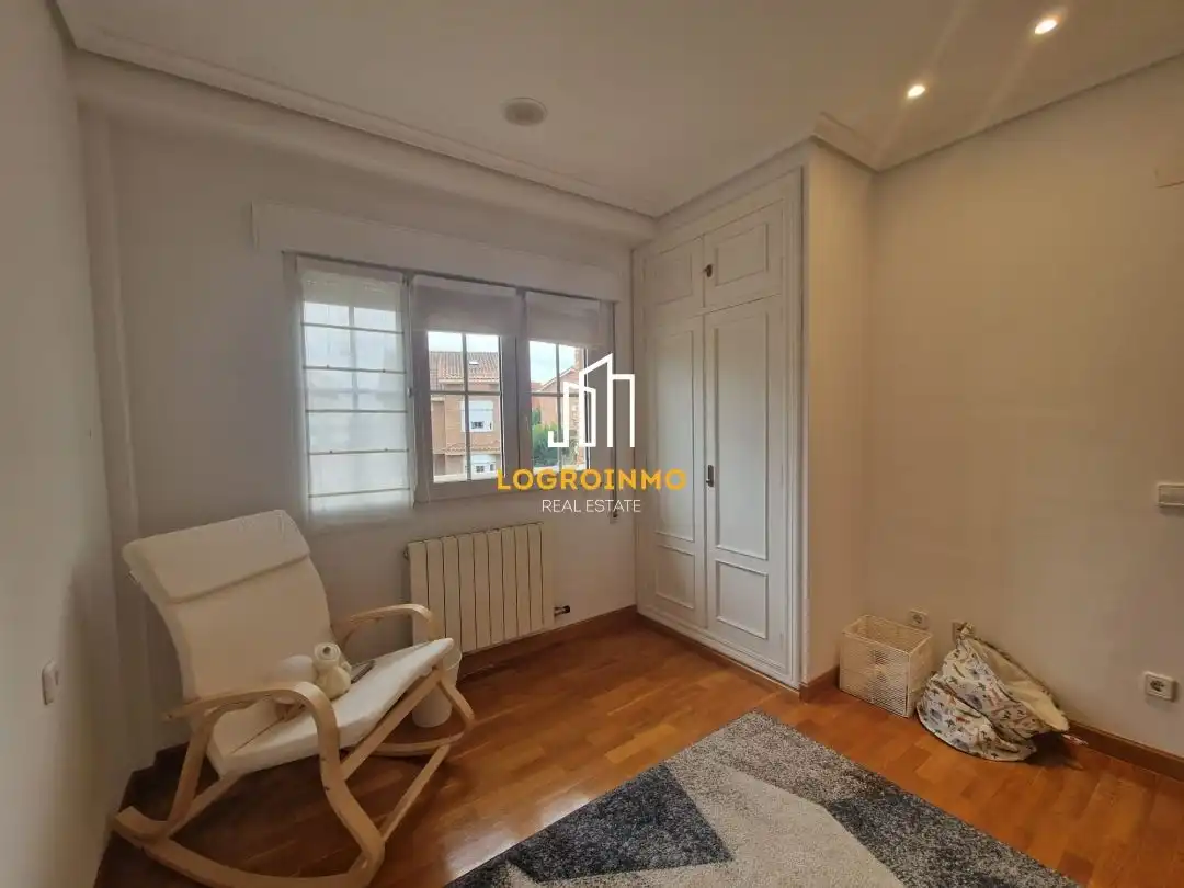 House with pool for sale in Avda. Madrid, imagen 34