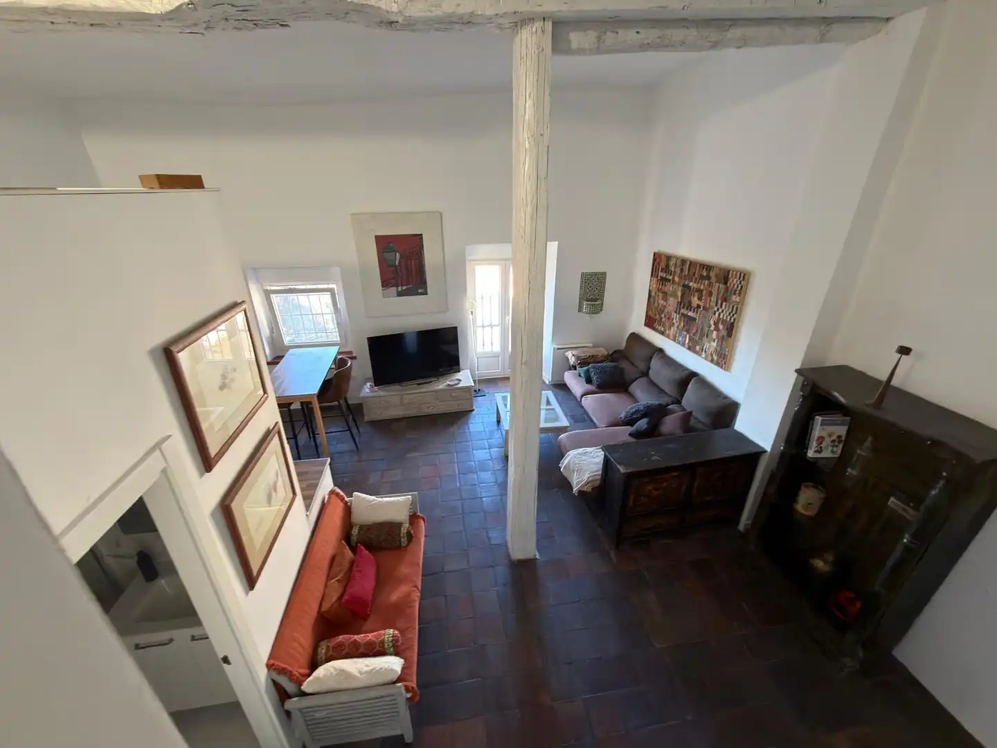 Sala d'estar de Pis en venda en Cuenca amb Calefacció i Moblat