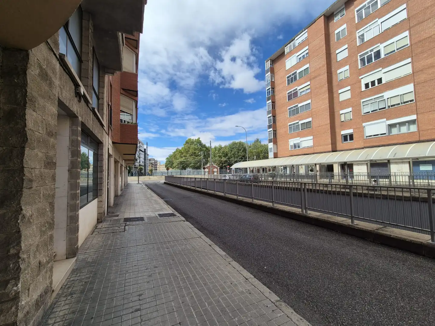 Außenansicht von Wohnung zum Verkauf in Palencia mit Heizung, Parkett und Terrasse