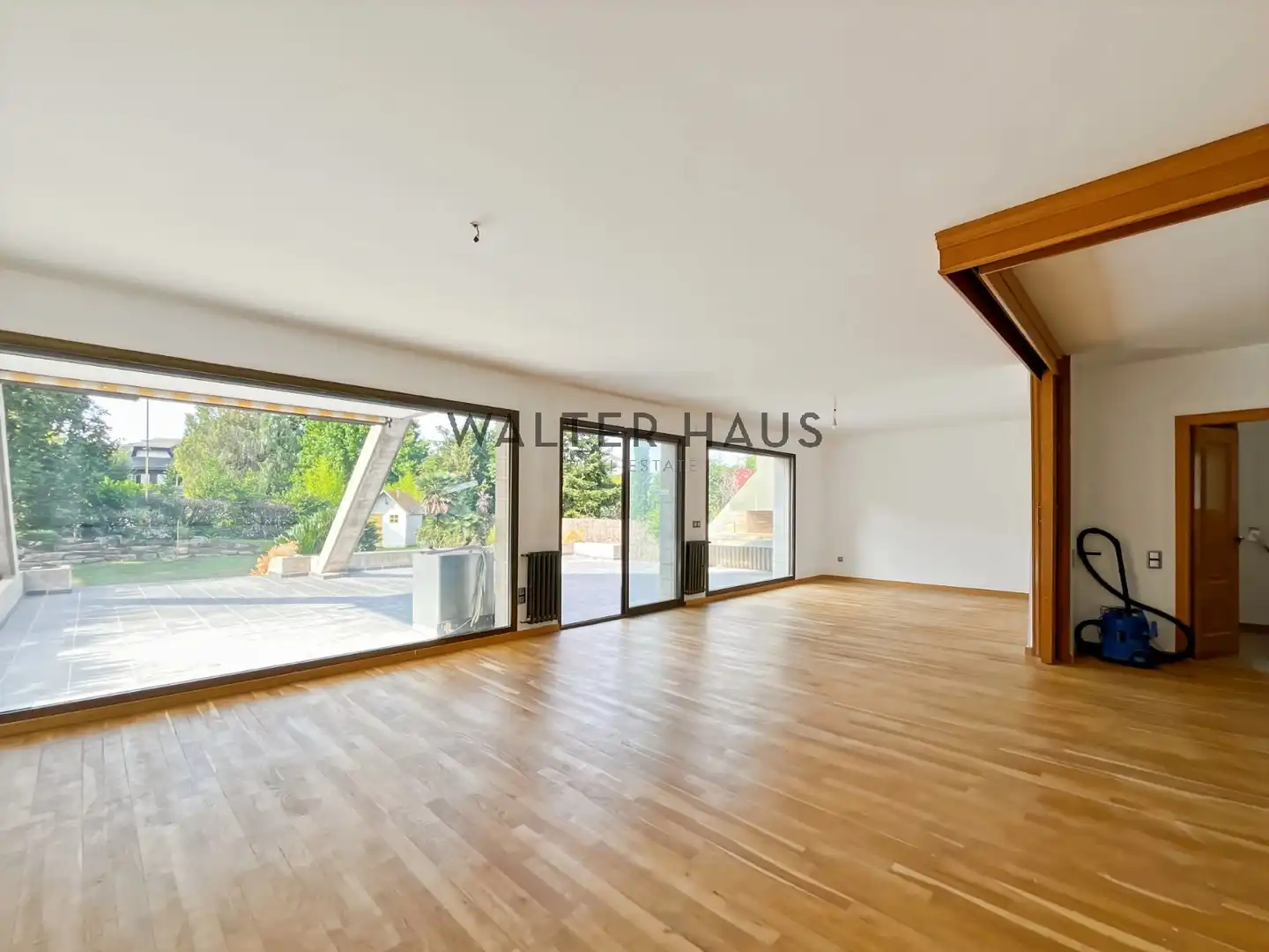 Houses for rent in Carrer d'Àngel Guimerà, L'Eixample