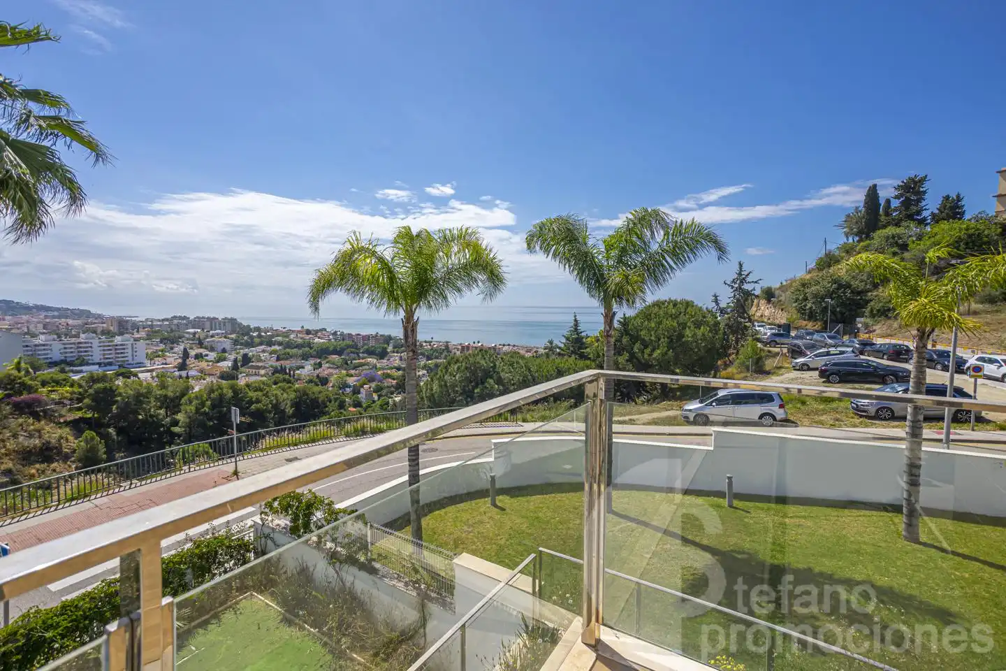 Vista exterior de Casa adosada en venta en Málaga con Aire acondicionado, Calefacción y Jardín privado