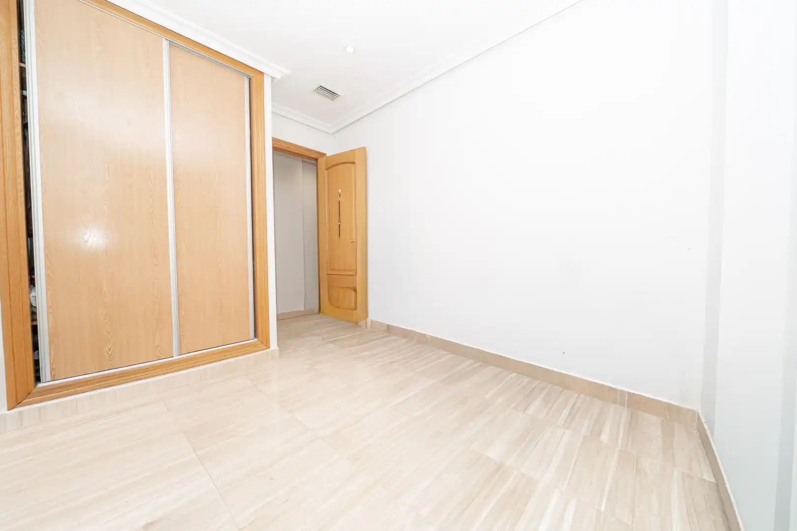 Dormitori de Apartament en venda en Pilar de la Horadada amb Aire condicionat