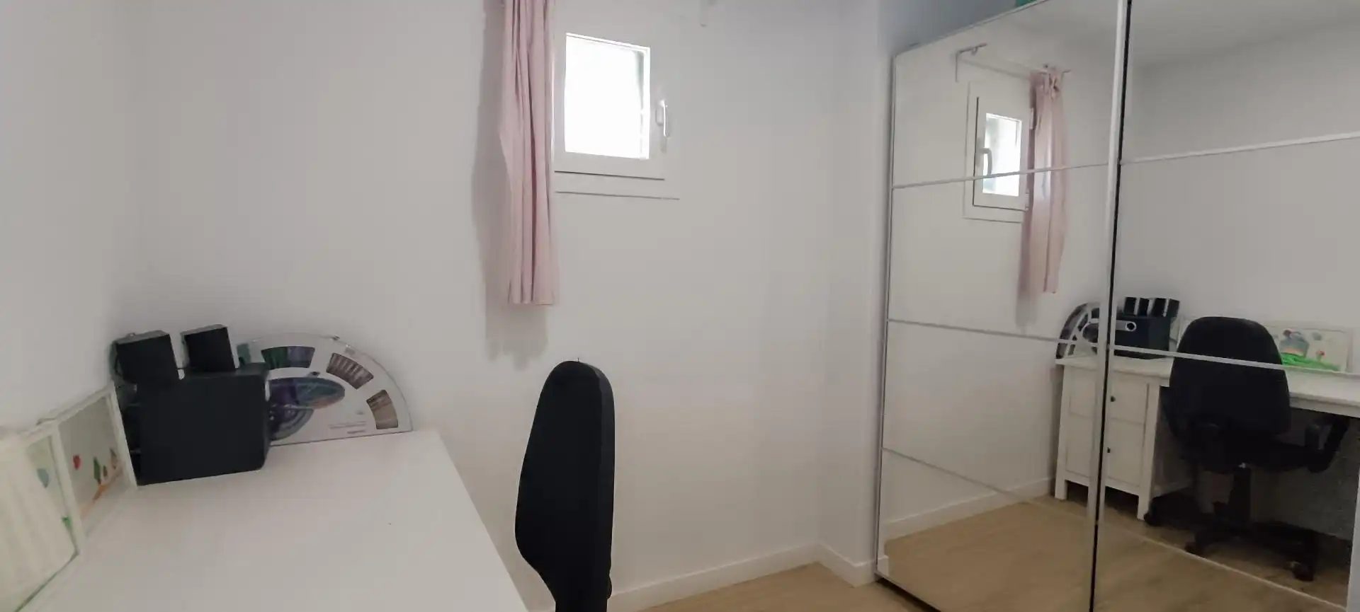 Schlafzimmer von Erdgeschoss zur Miete in Santa Margalida mit Klimaanlage, Heizung und Privatgarten