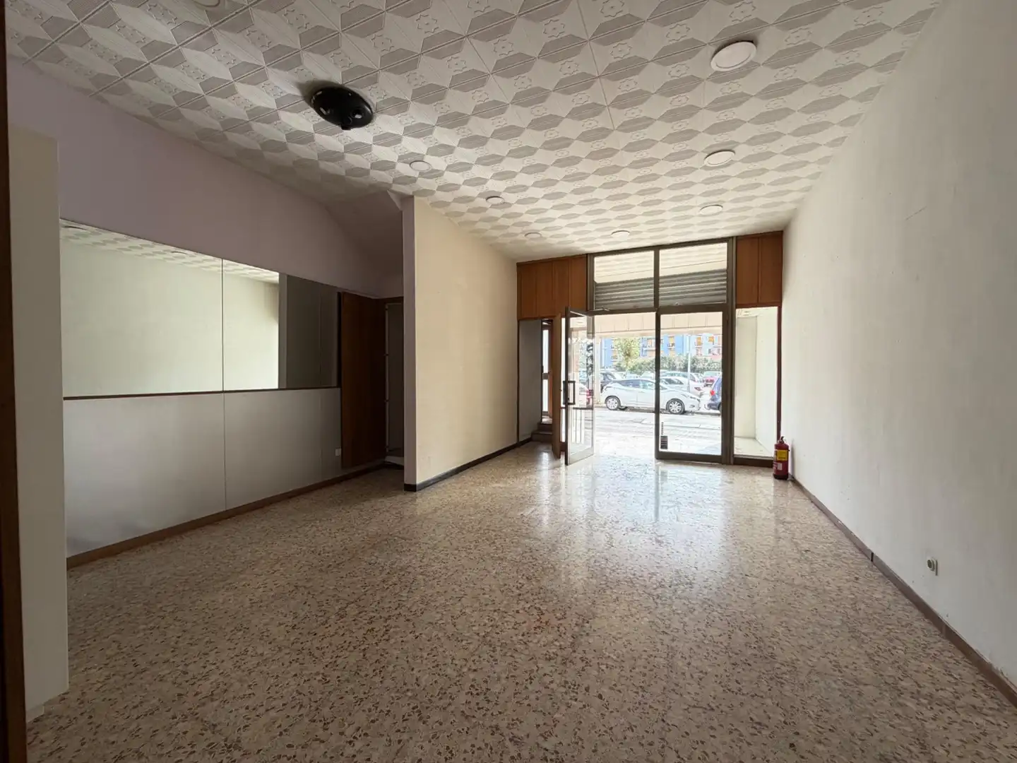 Local comercial en venta en Cerdanyola, imagen 2