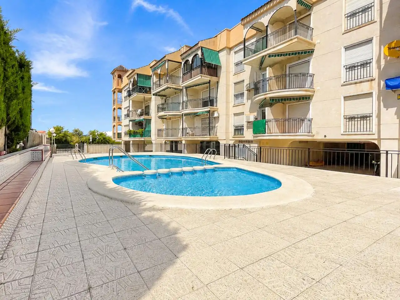 Swimming pool of Flat for sale in Santa Pola  with Air Conditioner, Terrace and Swimming Pool